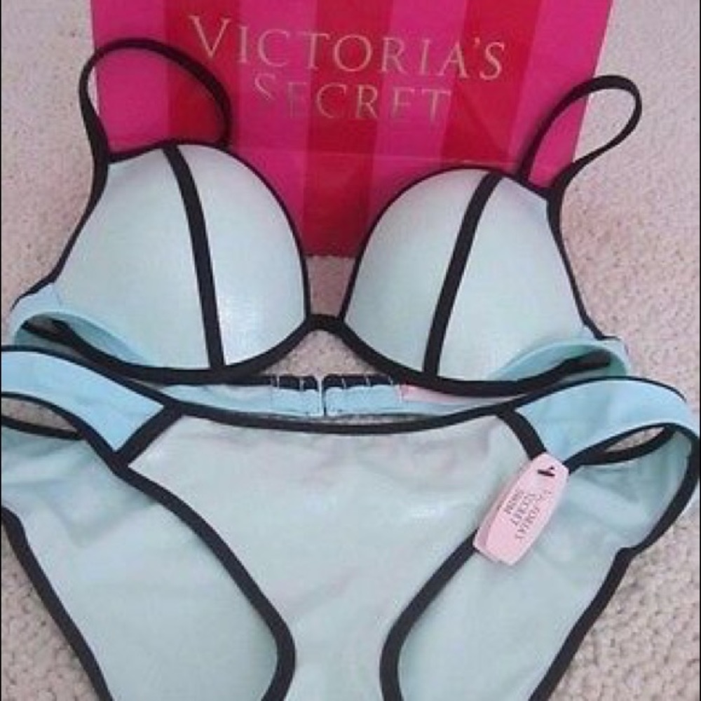Victoria’s Secret Metalic push up bikini